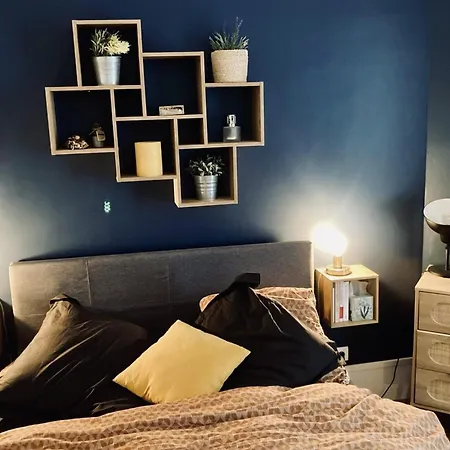 Comfortable 76m Апартаменты